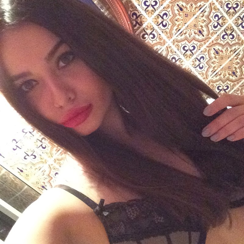 💋 Живу я в самом сердце Москвы, и могу пригласить тебя к себе в уютную квартиру или приехать в гости к тебе. У меня опытная и нежная натура, и я обещаю, что ты почувствуешь себя желанным и уважаемым. 😏
Будь уверен, мои услуги - это настоящая восточная сказка, которую я создам специально для тебя. 💫 Я предлагаю широкий спектр интимных услуг, от классического секса до экспериментов в постели. Каждая встреча со мной - это неповторимый опыт, который ты точно захочешь повторить. 😉
У меня есть отличные отзывы, которые говорят о моей профессиональной и индивидуальной подходе к каждому гостю. Мои фото настоящие, и ты сразу поймешь, что я - та, о которой ты мечтал. 📸
Я готова предоставить тебе незабываемые моменты наслаждения и расслабления. Забудь обо всем и позволь мне позаботиться о твоем блаженстве. Обещаю, что ты не пожалеешь о своем выборе. 💖 Напиши мне, и забудь на время о реальности, окунувшись в океан наслаждения. 😘 Алина